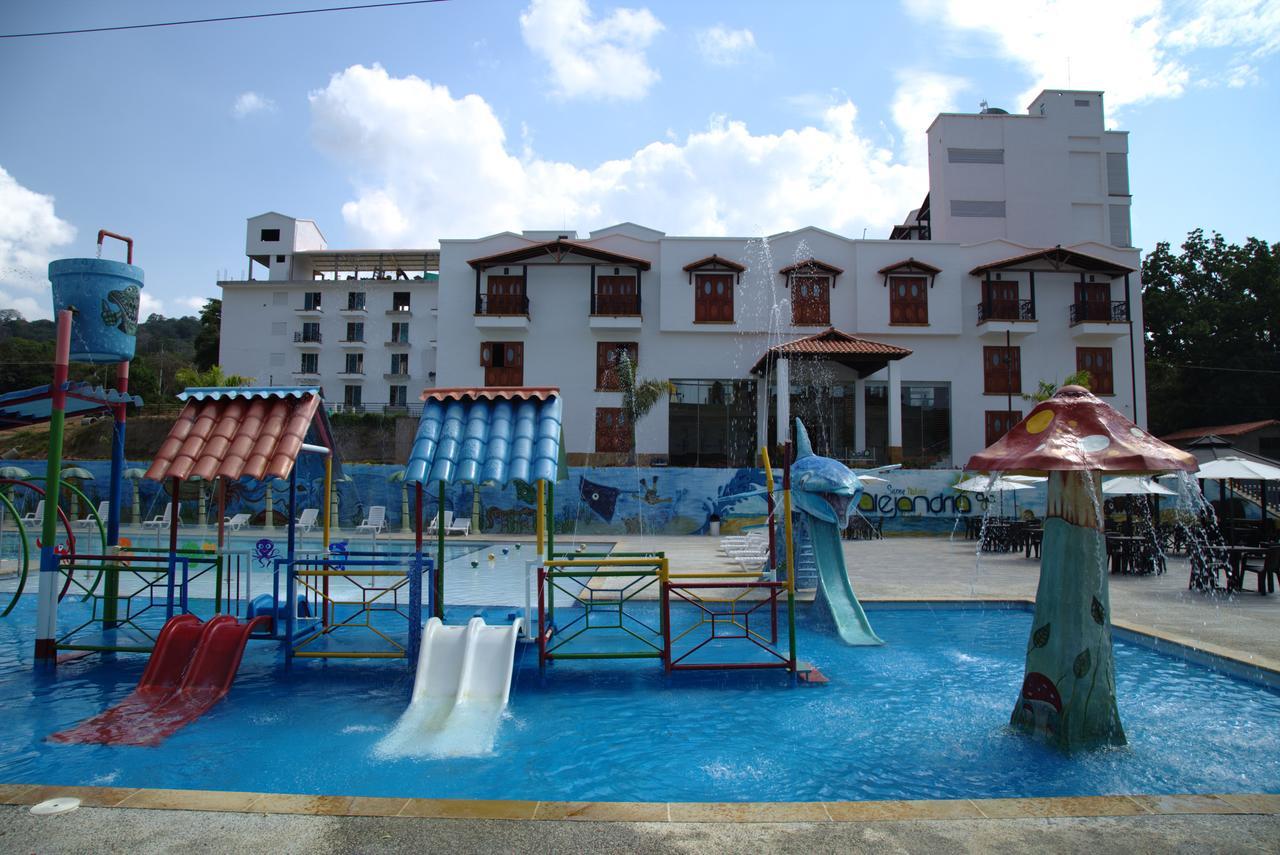 Hotel Majam'S Resort San Gil Exteriör bild